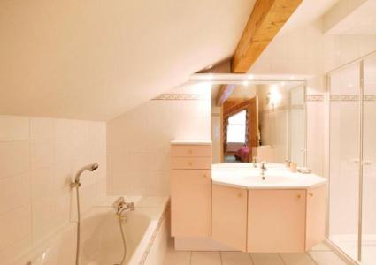 Vacances en montagne Appartement 3 pièces 6 personnes - Résidence Jean Blanc Sports - Courchevel - Salle de bains