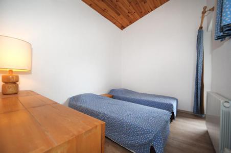 Urlaub in den Bergen 4 Zimmer Maisonettewohnung für 8 Personen (93) - Résidence Jettay - Les Menuires - Schlafzimmer