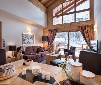 Holiday in mountain resort Résidence Kalinda Village - Tignes - Living room