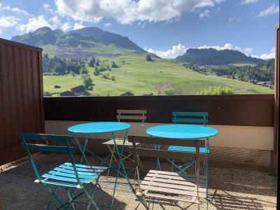 Vakantie in de bergen Studio bergnis 4 personen - Résidence Kodiac - Le Grand Bornand - Balkon