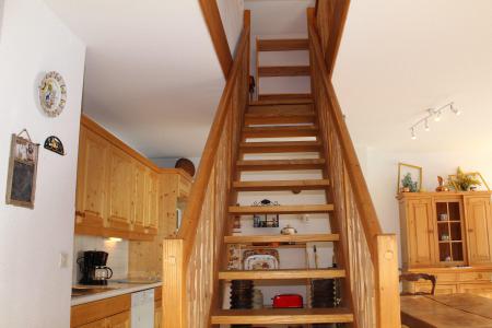 Vacances en montagne Appartement 3 pièces 6 personnes (10ALB) - Résidence l'Aiglon - Vars - Escalier