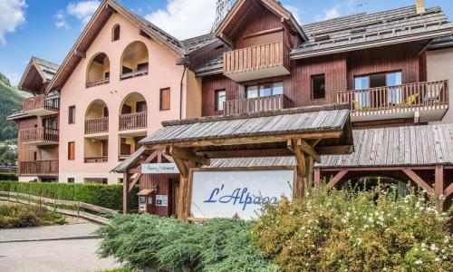 Vakantie in de bergen Résidence l'Alpaga -MH - Serre Chevalier - Buiten zomer