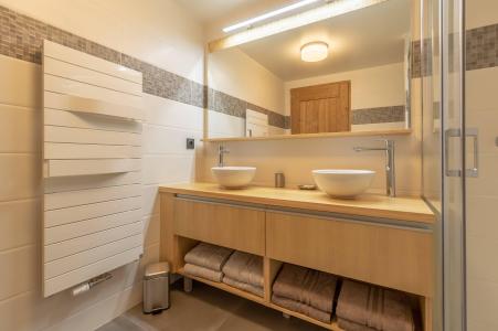 Vacances en montagne Appartement 4 pièces 8 personnes (B21) - Résidence L'Ecrin - Les Arcs - Salle de douche