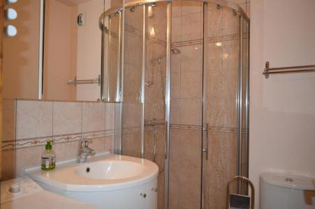 Vacanze in montagna Studio con alcova per 4 persone (1D) - Résidence l'Erable - Le Grand Bornand - Bagno con doccia