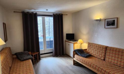 Location au ski Studio 5 personnes (Budget 30m²) - Résidence l'Eyssina - MH - Vars - Extérieur été