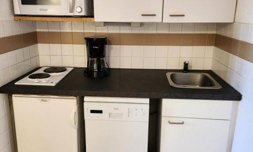 Vacanze in montagna Studio per 5 persone (Budget 30m²) - Résidence l'Eyssina - MH - Vars - Esteriore estate