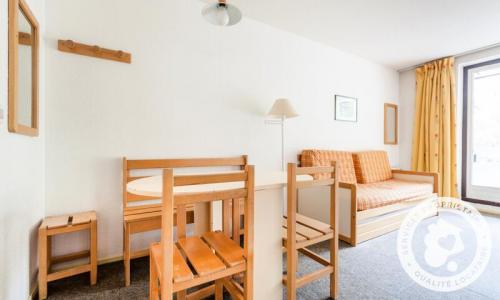 Rent in ski resort Studio 5 people (Budget 30m²) - Résidence l'Eyssina - MH - Vars - Summer outside