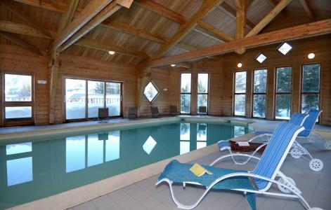Urlaub in den Bergen Résidence l'Orée des Pistes - Superdévoluy - Schwimmbad