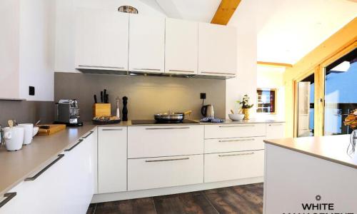 Vacanze in montagna Appartamento 6 stanze per 10 persone (163m²) - Résidence L'ourse Bleue - Courchevel - Esteriore estate