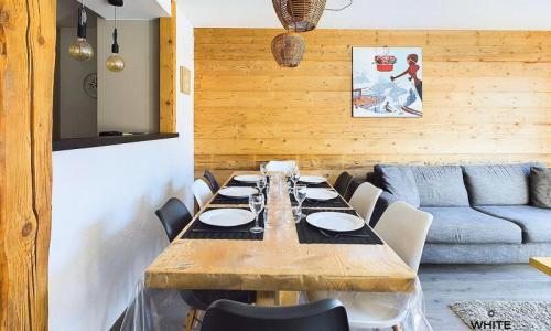 Holiday in mountain resort 3 room apartment 6 people (58m²) - Résidence L'ourse Bleue - Courchevel - Summer outside