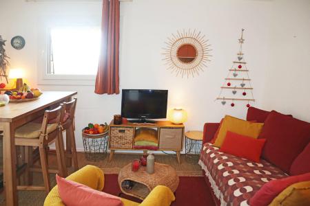 Holiday in mountain resort 2 room apartment sleeping corner 6 people (250) - Résidence l'Oustal - Les Orres