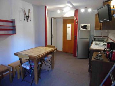 Vacances en montagne Studio cabine 4 personnes (12) - Résidence la Chaviere - Valfréjus - Séjour