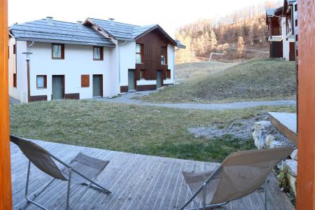 Holiday in mountain resort 3 room duplex apartment 6 people (1005) - Résidence la Combe d'Or - Les Orres - Terrace