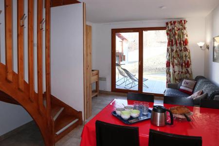 Holiday in mountain resort 3 room duplex apartment 6 people (1006) - Résidence la Combe d'Or - Les Orres - Living room