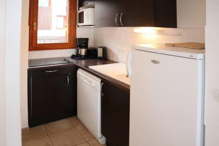 Holiday in mountain resort 3 room duplex apartment 7 people (1003) - Résidence la Combe d'Or - Les Orres - Kitchenette