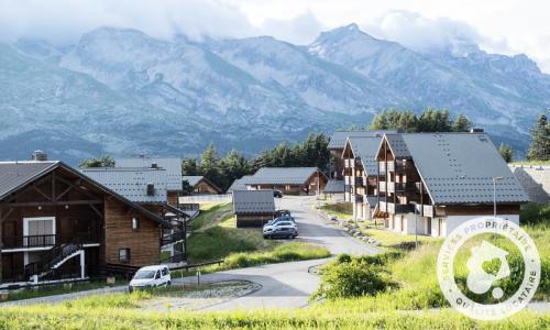 Vacances en montagne Résidence la Crête du Berger - MH - La Joue du Loup - Extérieur été