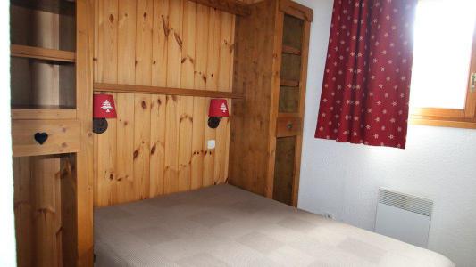 Holiday in mountain resort 3 room apartment 6 people (C2) - Résidence La Dame Blanche - Puy-Saint-Vincent - Bedroom