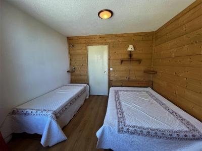Holiday in mountain resort 2 room apartment 5 people (607) - Résidence la Grande Masse - Les Menuires - Bedroom