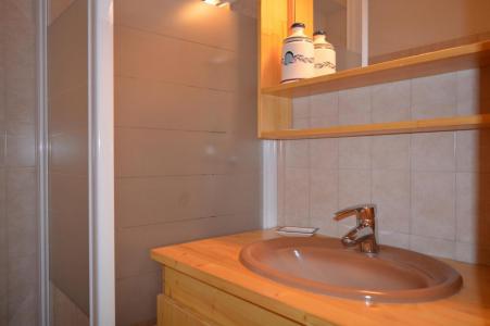 Vacanze in montagna Monolocale con alcova per 6 persone (4) - Résidence la Loria - Le Grand Bornand - Bagno con doccia