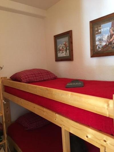 Holiday in mountain resort 2 room apartment sleeping corner 4 people - Résidence la Montagnole - Serre Chevalier - Bedroom