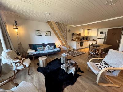 Holiday in mountain resort 4 room duplex apartment cabin 6 people - Résidence La Piloselle - Vars - Living room