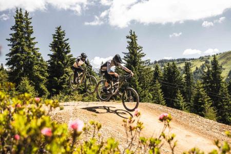 Vacances en montagne Appartement 5 pièces 9 personnes - Résidence la R'mize - Les Gets - Extérieur été