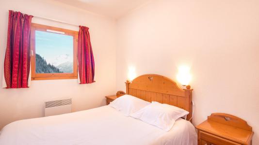 Holiday in mountain resort Résidence la Turra - Valfréjus - Bedroom