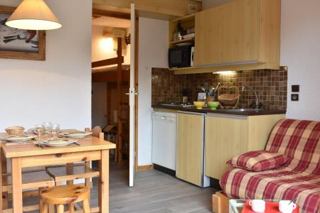 Vakantie in de bergen Appartement 2 kamers 4 personen (B2) - Résidence la Vizelle - Méribel - Woonkamer