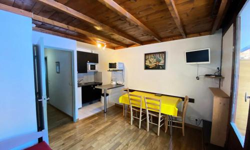 Holiday in mountain resort Studio 4 people (23m²-3) - Résidence Lac Blanc - MH - Val Thorens - Summer outside