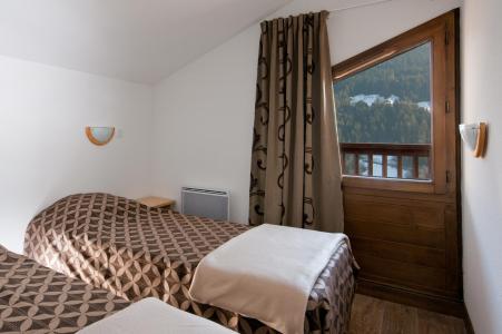 Holiday in mountain resort Résidence Lagrange les Chalets du Mont Blanc - Les Saisies - Bedroom