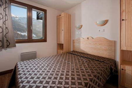 Holiday in mountain resort Résidence Lagrange les Chalets du Mont Blanc - Les Saisies - Double bed