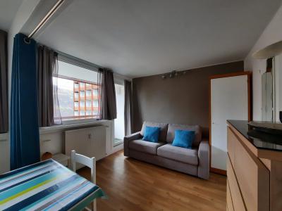 Vakantie in de bergen Studio bergnis 4 personen (E7) - Résidence Lauzes - Les Menuires - Woonkamer