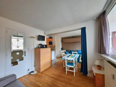 Vacanze in montagna Studio con alcova per 4 persone (E7) - Résidence Lauzes - Les Menuires - Soggiorno