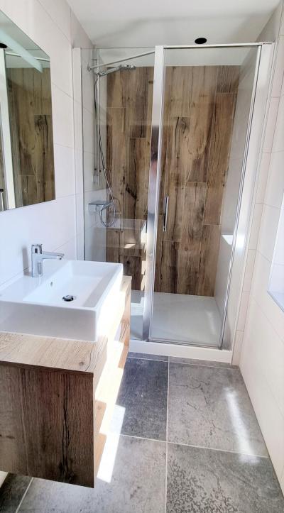 Vacances en montagne Appartement 5 pièces cabine 9 personnes - Résidence Le Bellevue - Le Grand Bornand - Salle d'eau