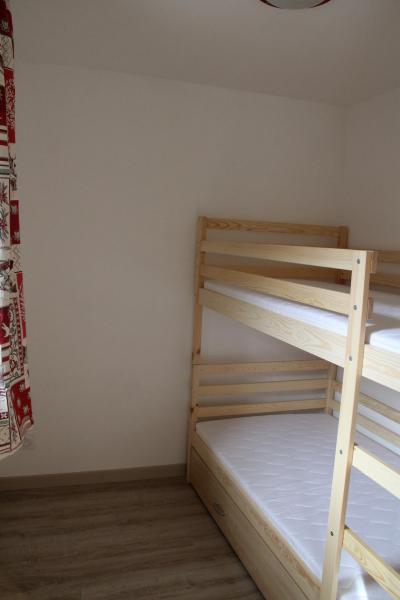 Urlaub in den Bergen 3-Zimmer-Appartment für 6 Personen (B04) - Résidence le Bonheur des Pistes - Val Cenis - Schlafzimmer