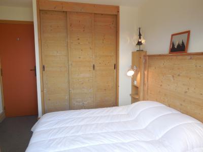 Holiday in mountain resort 3 room apartment 6 people - Résidence le Boulier - Montchavin La Plagne - Bedroom
