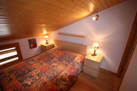 Holiday in mountain resort 4 room apartment 8 people (006) - Résidence le Byblos - Les Saisies - Bedroom under mansard