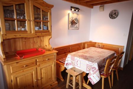 Vacaciones en montaña Apartamento 3 piezas mezzanine para 8 personas (20) - Résidence le Byblos - Les Saisies - Mesa