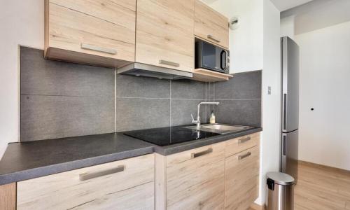 Vacances en montagne Appartement 3 pièces 7 personnes (75m²) - Résidence le Chalet des Rennes - MH - Vars - Extérieur été