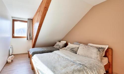 Ski verhuur Appartement 3 kamers 8 personen (75m²) - Résidence le Chalet des Rennes - MH - Vars - Buiten zomer