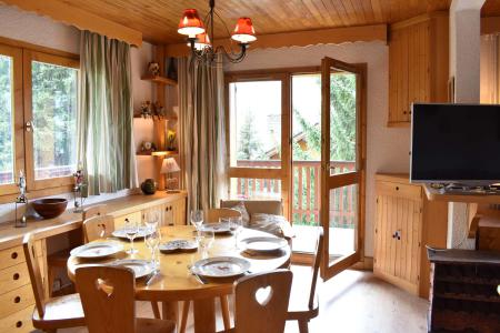 Vacaciones en montaña Apartamento 4 piezas para 6 personas (J07) - Résidence le Cirsé - Méribel - Comedor