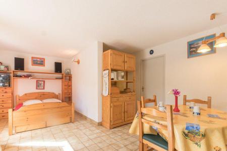 Vakantie in de bergen Studio bergnis 4 personen (B012) - Résidence le Clos des Cavales 2 - Serre Chevalier - Woonkamer