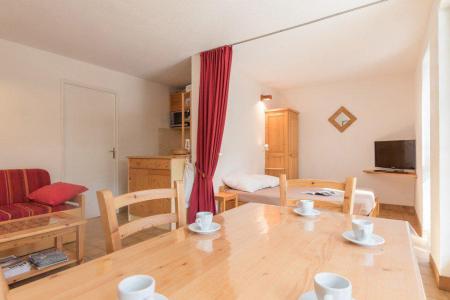 Vakantie in de bergen Studio bergnis 5 personen (B013) - Résidence le Clos des Cavales 2 - Serre Chevalier - Woonkamer