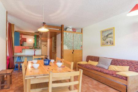 Holiday in mountain resort 2 room apartment sleeping corner 6 people (L363) - Résidence le Coolidge - Serre Chevalier - Living room