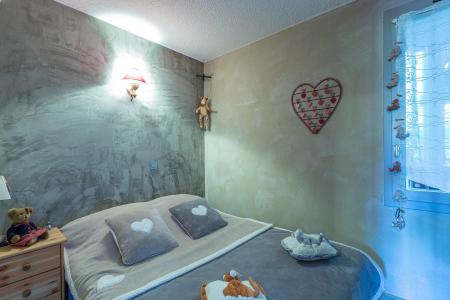 Holiday in mountain resort 3 room apartment 6 people (005) - Résidence le Damier - Montchavin La Plagne - Bedroom