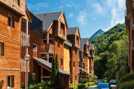 Vacances en montagne Résidence le Domaine des 100 Lacs - Cauterets - Extérieur été