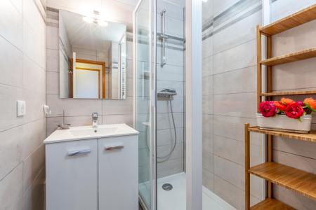 Vacanze in montagna Appartamento 3 stanze per 6 persone (006) - Résidence le Domino - Montchavin La Plagne - Bagno con doccia