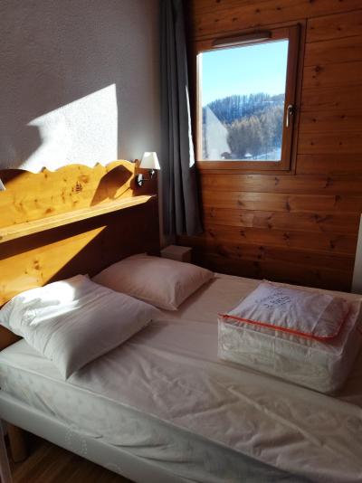 Holiday in mountain resort 5 room duplex apartment 10 people (Chalet Hameau) - Résidence le Hameau des Ecrins - Puy-Saint-Vincent