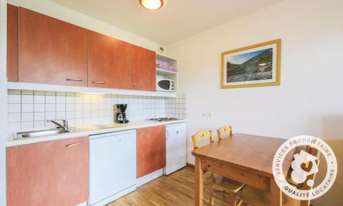 Vacances en montagne Appartement 2 pièces 4 personnes (Confort 30m²-4) - Résidence le Hameau des Ecrins - Maeva Home - Puy-Saint-Vincent - Extérieur été