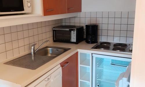 Vakantie in de bergen Appartement 2 kamers 6 personen (Confort 32m²-7) - Résidence le Hameau des Ecrins - MH - Puy-Saint-Vincent - Buiten zomer